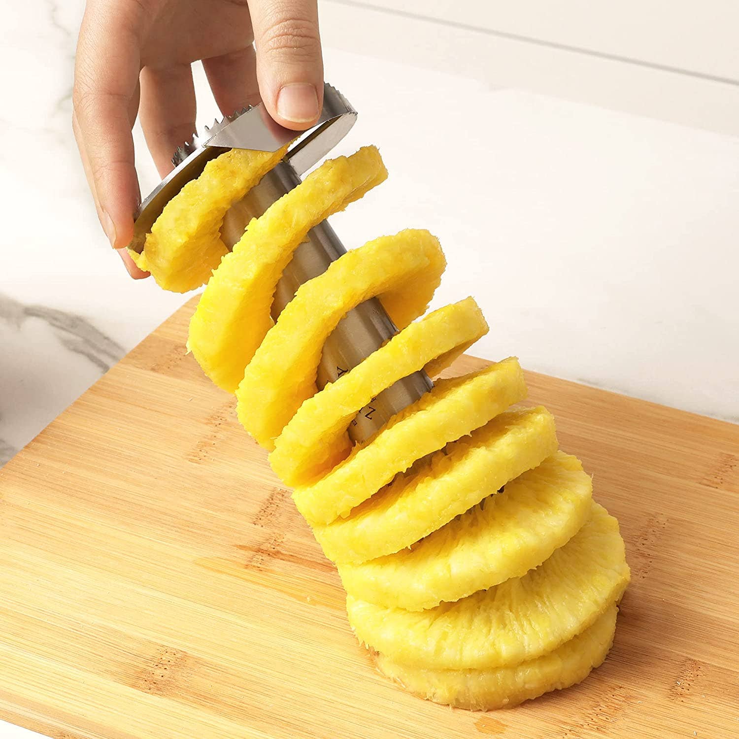 Zulay Kitchen - Pineapple Corer & Slicer Tool: Black Zulay Kitchen